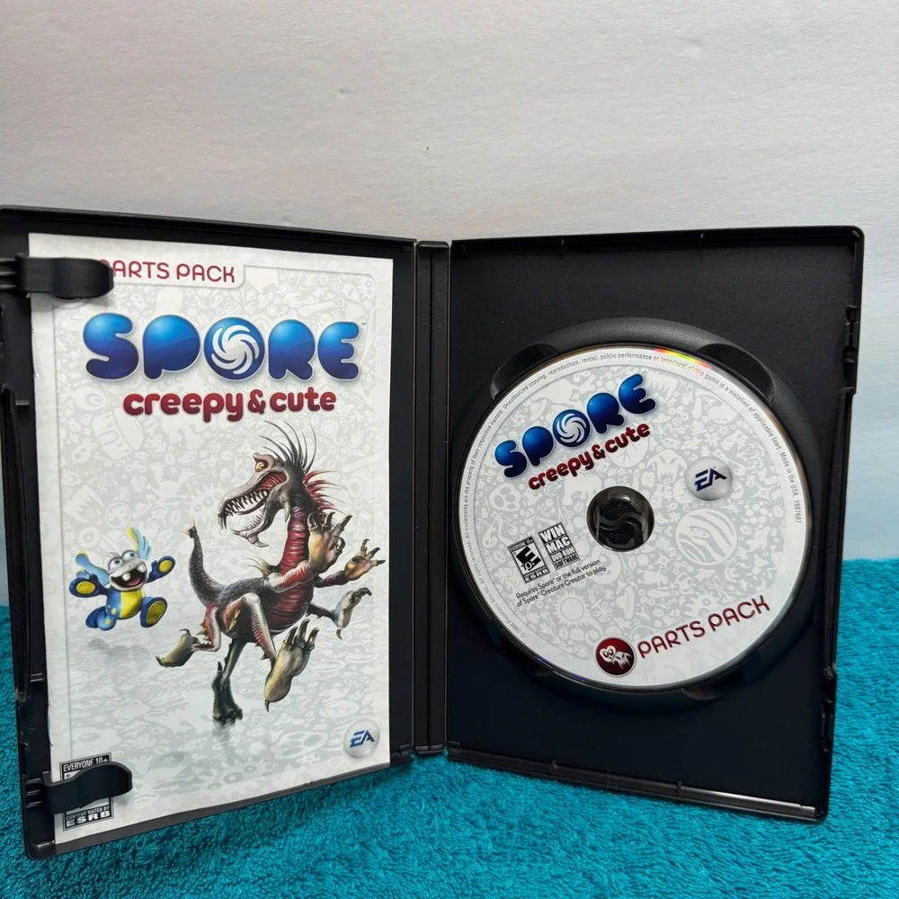 Spore Creepy & Cute Parts Pack PC Mac Expansion EA Maxis Video Game Disc Manual